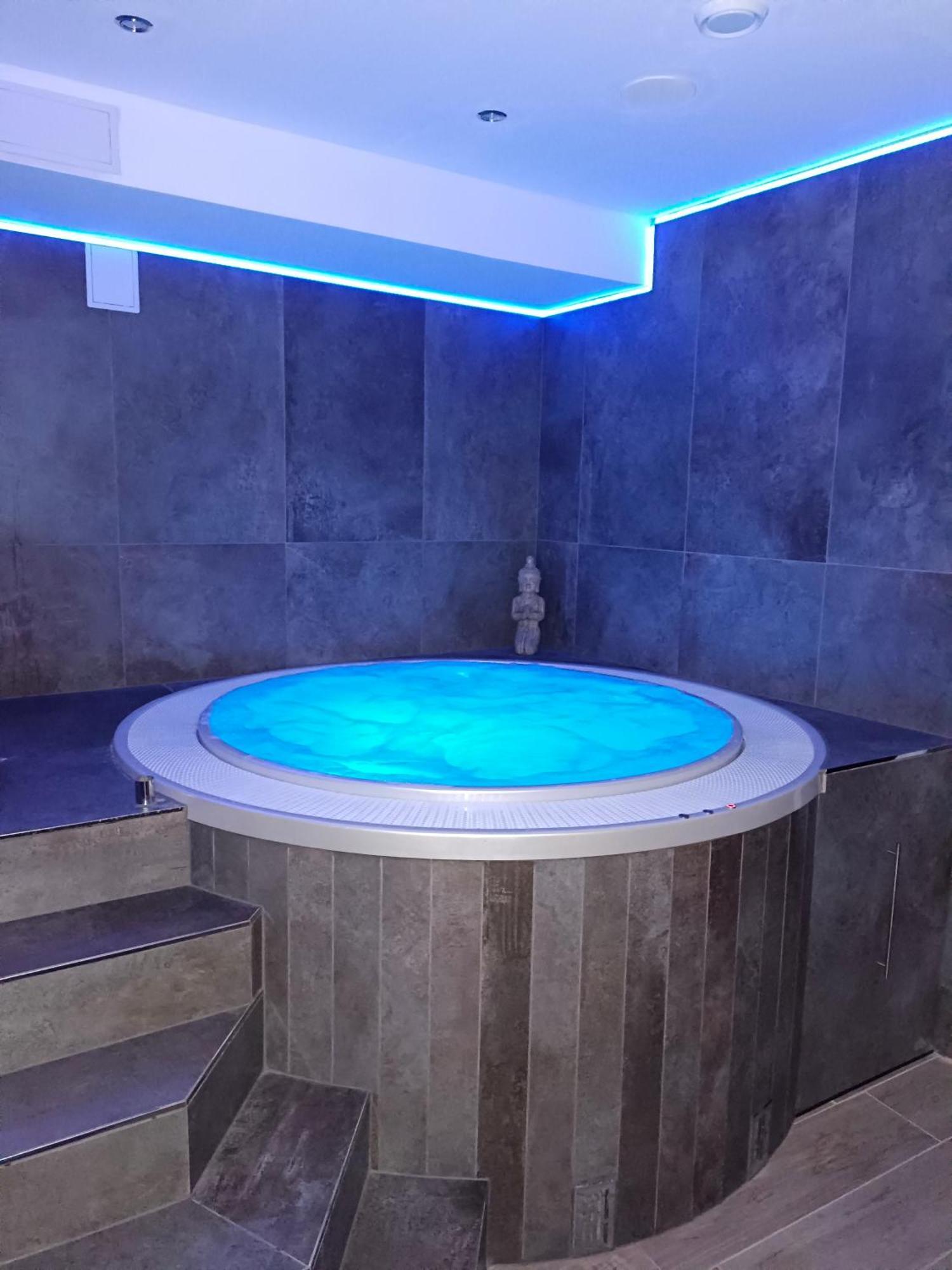 Penzion A Wellness - Jilan, Naves Svobody 39, Olomouc Dış mekan fotoğraf